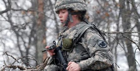 Женщины с 2016 года смогут служить в боевых подразделениях армии США